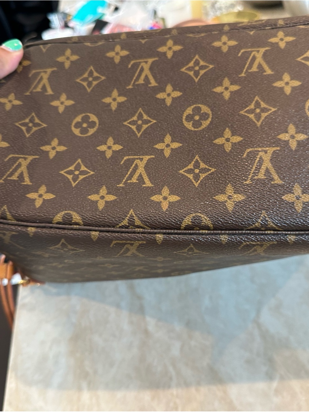 Louis Vuitton Monogram Canvas Tote in Brown with Tan Trim - Picture 4 of 16